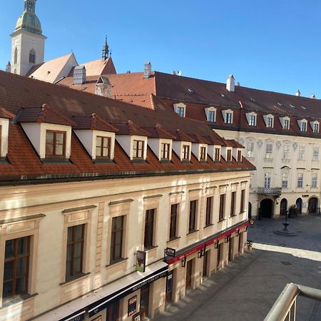 Audrey Hepburn Apartment Old Town Air Conditioned Bratislava Eksteriør billede