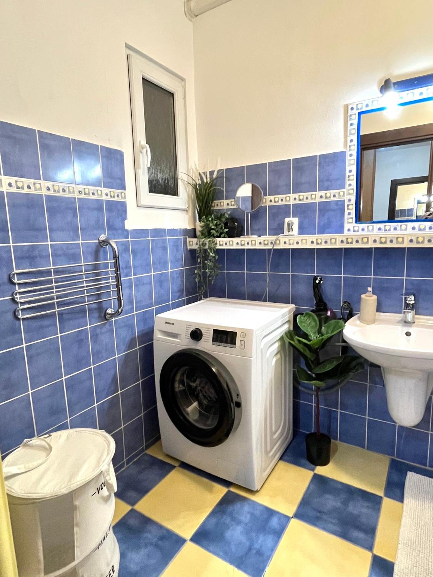 Audrey Hepburn Apartment Old Town Air Conditioned Bratislava Eksteriør billede